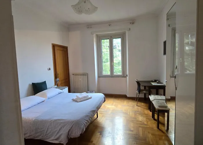 Esquilino Di Yan Roma