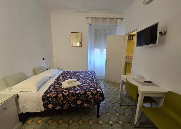 Esquilino Di Yan Roma